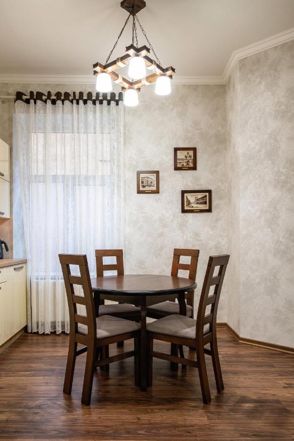 Historic Apartment Sofia In The Old Town Lvov Exteriér fotografie